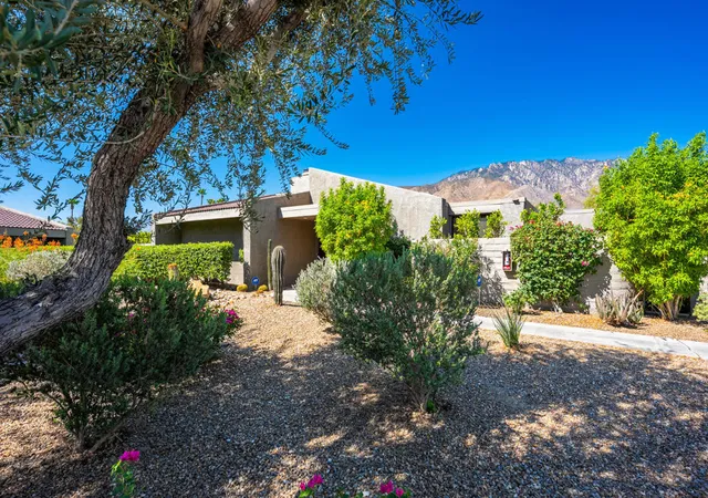 Photo 2 of Sale Pending at 2884 Sundance Cir W, Palm Springs, CA 92262 | MLS# 219151084PS | Listing updated on 2026-09-15
