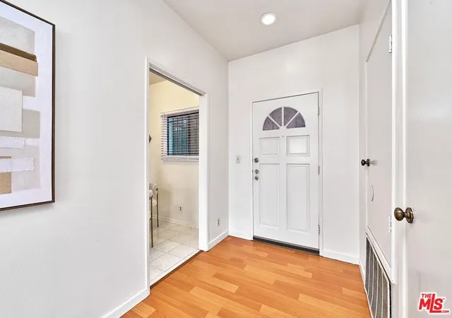 Photo 2 of Condo for sale at 431 S Kingsley Dr #205, Los Angeles, CA 90020 | MLS# 26868653 | Listing updated on 2026-09-15