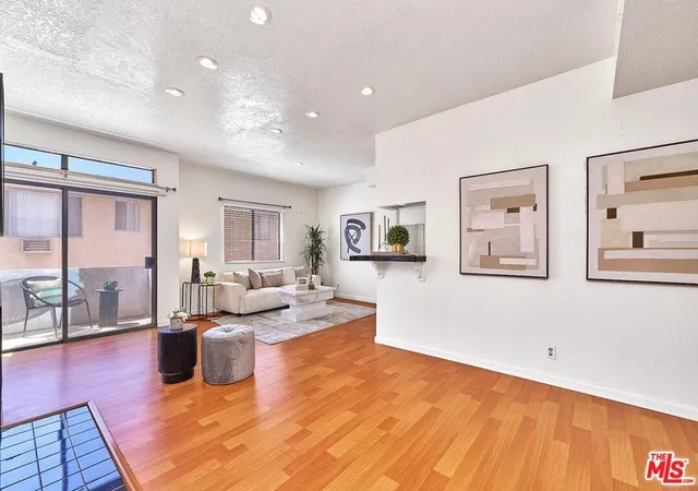 Listing Photo 5 - Condo for sale in building located at 431 S Kingsley Dr, Los Angeles, CA 90020 - Unit #205