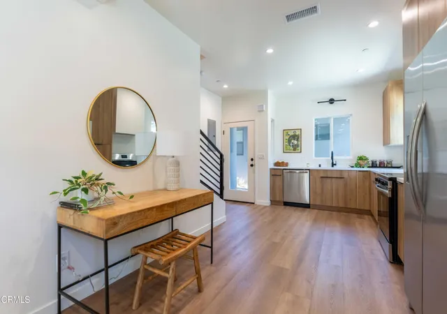 Photo 4 of Townhouse for sale at 2222 1/2 Dorris Pl, Los Angeles, CA 90031 | MLS# P1-28329 | Listing updated on 2026-10-01