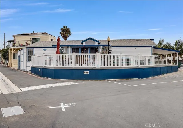 Photo 2 of Manufactured home for sale at 80 Huntington St #218, Huntington Beach, CA 92648 | MLS# OC26170577 | Listing updated on 2026-10-06