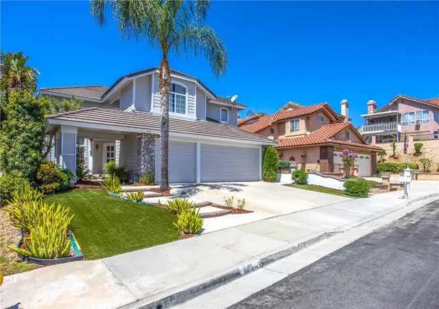 Photo 2 of Sale Pending at 476 Somerset Cir, Corona, CA 92879 | MLS# IG26162870 | Listing updated on 2026-09-15
