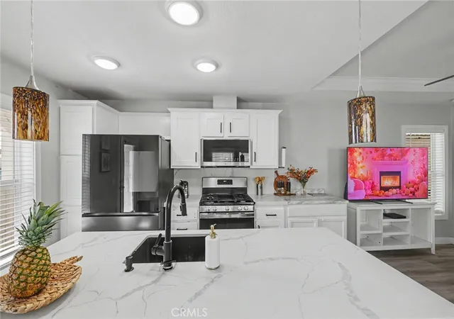 Photo 2 of Manufactured home for sale at 250 W Midway Dr #2, Anaheim, CA 92805 | MLS# OC26170819 | Listing updated on 2026-09-15