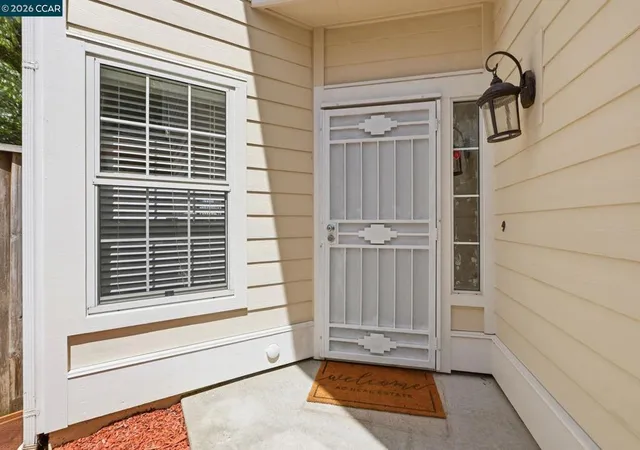 Photo 4 of Single family home for sale at 11 Seabreeze Dr, Richmond, CA 94804 | MLS# 41143952 | Listing updated on 2026-09-15