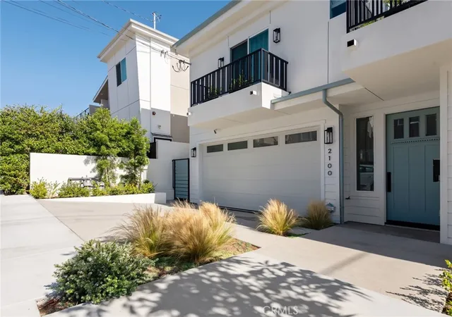 Photo 3 of Townhouse for sale at 2100 Carnegie Ln, Redondo Beach, CA 90278 | MLS# SB26165664 | Listing updated on 2026-09-22