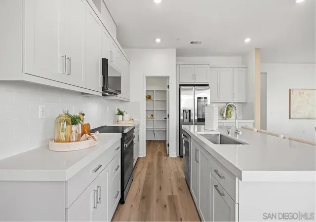 Photo 3 of Single family home for sale at 11017 Hl Meadow Ct, Lakeside, CA 92040 | MLS# 260019155SD | Listing updated on 2026-09-15