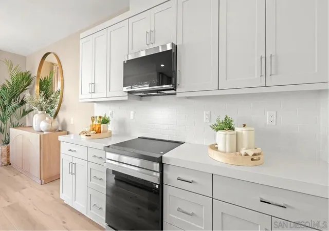 Photo 3 of Single family home for sale at 11017 Hl Meadow Ct, Lakeside, CA 92040 | MLS# 260019155SD | Listing updated on 2026-09-15