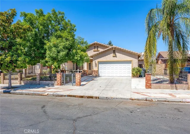 Photo 2 of Single family home for sale at 1325 Shenandoah, Hemet, CA 92545 | MLS# SW26165560 | Listing updated on 2026-09-14