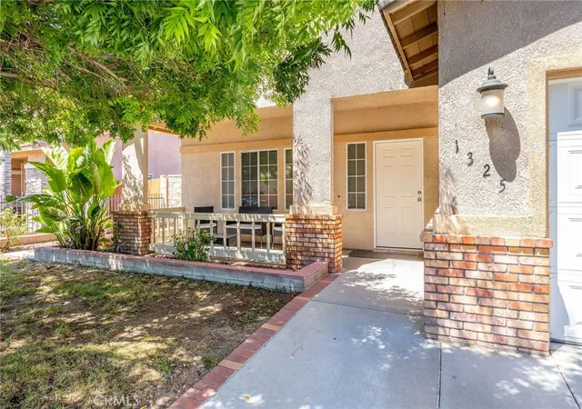 Photo 3 of Single family home for sale at 1325 Shenandoah, Hemet, CA 92545 | MLS# SW26165560 | Listing updated on 2026-10-03