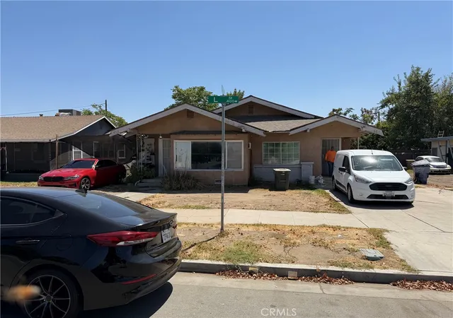 Photo 1 of Sale Pending at 428 L St, Bakersfield, CA 93304 | MLS# NS26171400 | Listing updated on 2026-09-14
