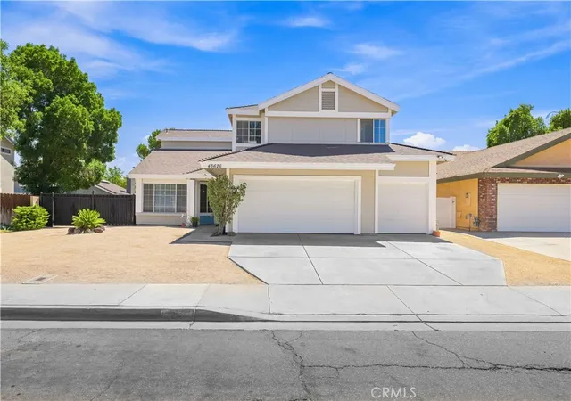 Photo 1 of Sale Pending at 43626 Easy St, Lancaster, CA 93535 | MLS# SR26171415 | Listing updated on 2026-09-15