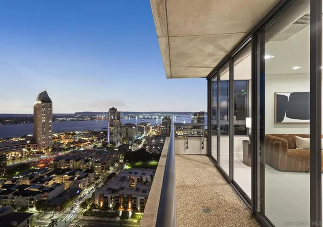 Photo 1 of Sale Pending at 700 Front St #2204 - 2205, San Diego, CA 92101 | MLS# 260019171SD | Listing updated on 2026-10-02