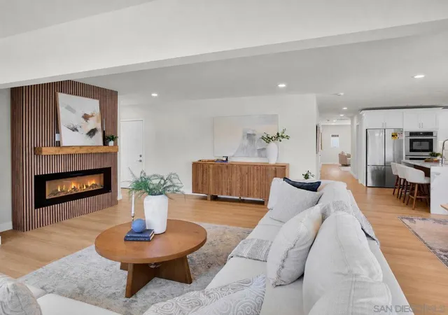 Photo 4 of Single family home for sale at 4435 Del Monte, San Diego, CA 92107 | MLS# 260019185SD | Listing updated on 2026-09-22
