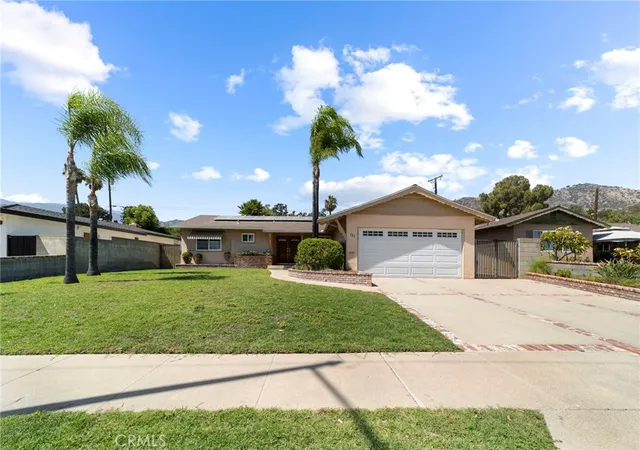 Photo 2 of Sale Pending at 333 E 13th Street, Azusa, CA 91702 | MLS# CV26169893 | Listing updated on 2026-09-23