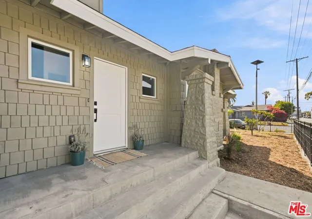 Photo 2 of Condo for sale at 575 W Avenue 28, Los Angeles, CA 90065 | MLS# 26869191 | Listing updated on 2026-09-15
