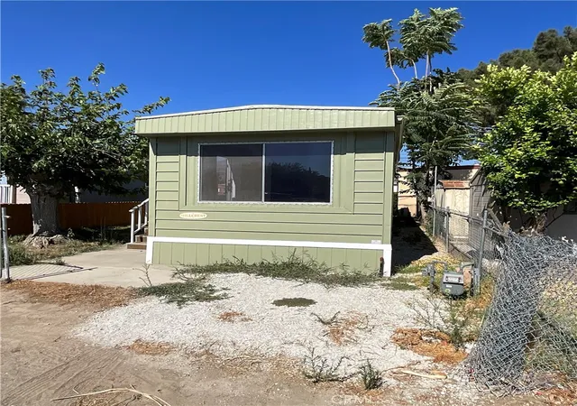 Photo 3 of Manufactured home for sale at 26063 Baseline St #39, San Bernardino, CA 92410 | MLS# IV26146505 | Listing updated on 2026-09-14