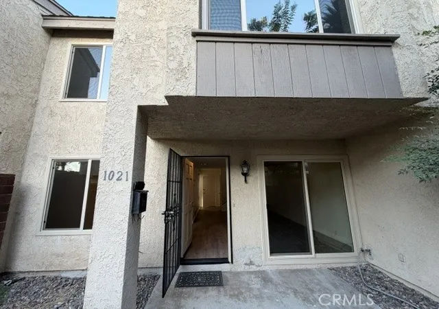 Photo 3 of Townhouse for sale at 1021 W Lamark Ln, Anaheim, CA 92802 | MLS# RS26158705 | Listing updated on 2026-09-14