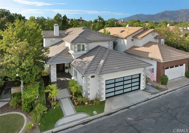Photo 4 of Sale Pending at 13 Somerset, Trabuco Canyon, CA 92679 | MLS# OC26169731 | Listing updated on 2026-09-25