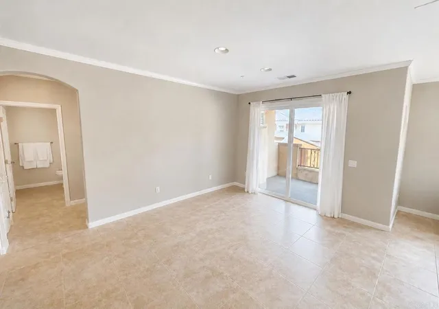 Listing Photo 4 - Condo for sale in building located at 1227 Highbluff Ave, San Marcos, CA 92078