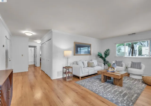 Photo 2 of Sale Pending at 215 Whale Bone Ct, Vallejo, CA 94591 | MLS# 41144153 | Listing updated on 2026-10-05