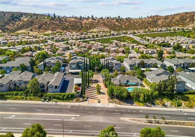 Photo 2 of Condo for sale at 20000 Plum Cyn #1721, Santa Clarita, CA 91350 | MLS# SR26172247 | Listing updated on 2026-09-15