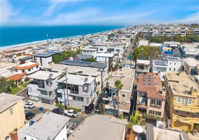 Photo 3 of Sale Pending at 417 23rd Street, Manhattan Beach, CA 90266 | MLS# SB26171974 | Listing updated on 2026-09-15