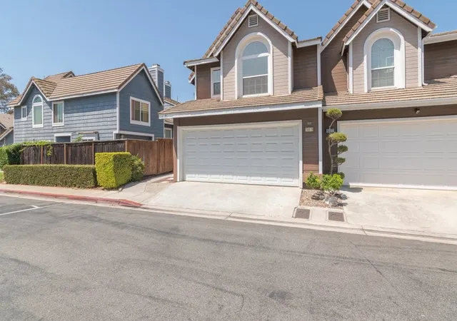 Photo 2 of Single family home for sale at 15876 Deer Trl, Chino Hills, CA 91709 | MLS# SW26172692 | Listing updated on 2026-09-14