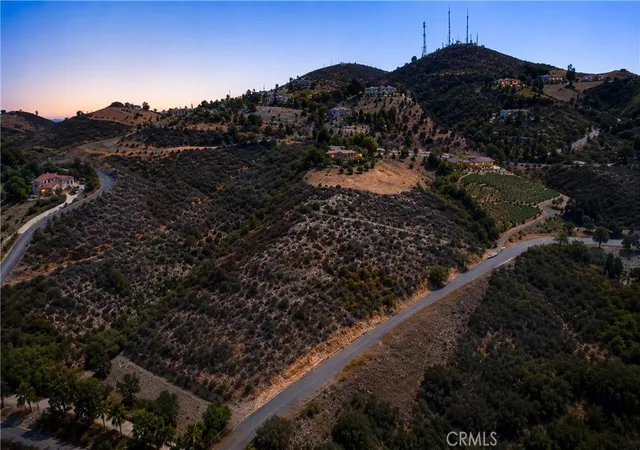 Photo 2 of Land for sale at 3104 Red Mountain Hts Dr, Fallbrook, CA 92028 | MLS# DW26172488 | Listing updated on 2026-09-15