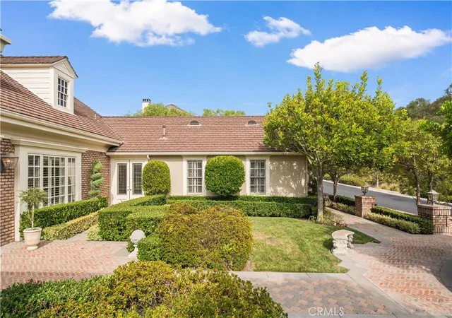 Photo 3 of Mansion for sale at 11 Devonwood, Trabuco Canyon, CA 92679 | MLS# OC26172402 | Listing updated on 2026-09-15