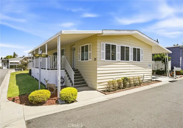 Photo 3 of Manufactured home for sale at 5215 E Chapman #55, Orange, CA 92869 | MLS# OC26172923 | Listing updated on 2026-09-14