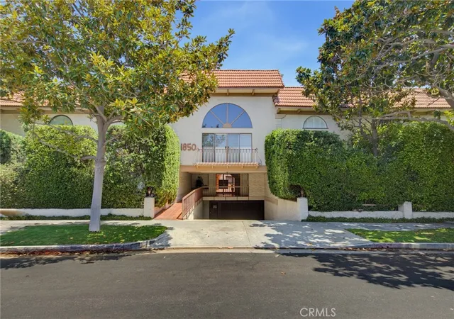 Photo 1 of Townhouse for sale at 1850 Midvale Ave #13, Los Angeles, CA 90025 | MLS# SB26171226 | Listing updated on 2026-09-14