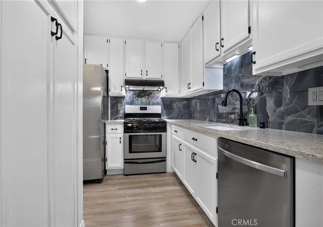 Photo 3 of Townhouse for sale at 6491 Twin Cir Ln #5, Simi Valley, CA 93063 | MLS# SR26173317 | Listing updated on 2026-10-05