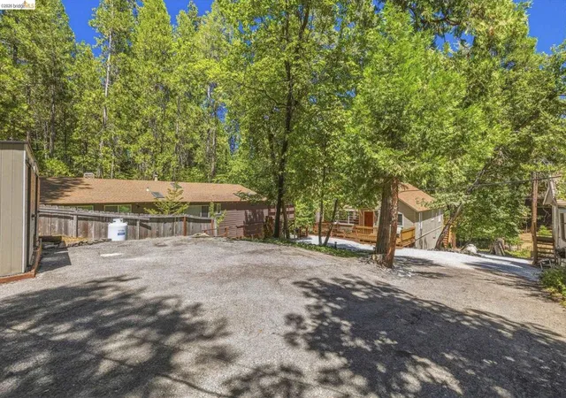 Photo 3 of Single family home for sale at 22859 Miners Ave, Twain Harte, CA 95383 | MLS# 41144388 | Listing updated on 2026-09-21
