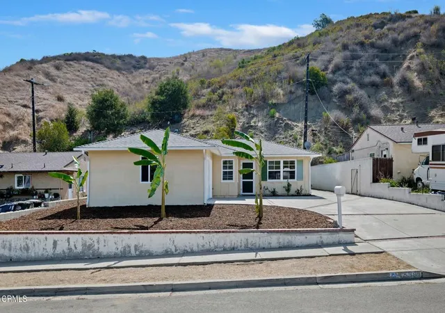 Photo 2 of Sale Pending at 5364 Floral Dr, Ventura, CA 93001 | MLS# V1-38087 | Listing updated on 2026-09-15