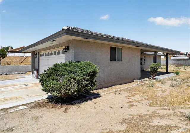 Photo 4 of Single family home for sale at 14744 Grafton, Helendale, CA 92342 | MLS# PW26173275 | Listing updated on 2026-09-14