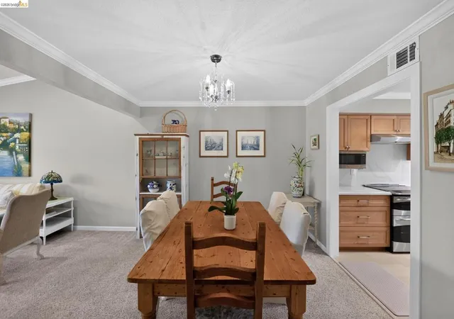 Photo 4 of Sale Pending at 2608 Saklan Indian Dr #3, Entry 4, Walnut Creek, CA 94595 | MLS# 41144426 | Listing updated on 2026-09-15