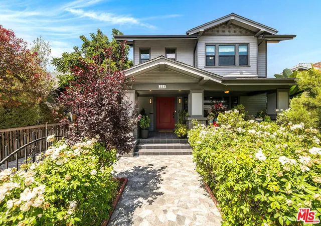 Photo 3 of Single family home for sale at 223 N St Andrews Pl, Los Angeles, CA 90004 | MLS# 26870259 | Listing updated on 2026-09-15