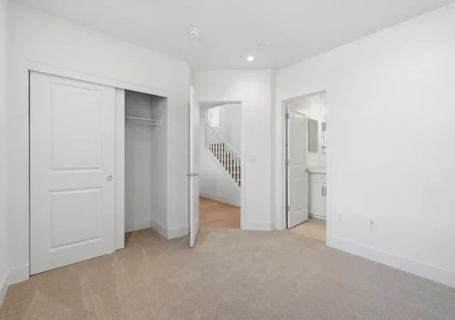 Photo 3 of Condo for sale at 224 Oak Cir, Walnut Creek, CA 94597 | MLS# ML82057101 | Listing updated on 2026-09-14