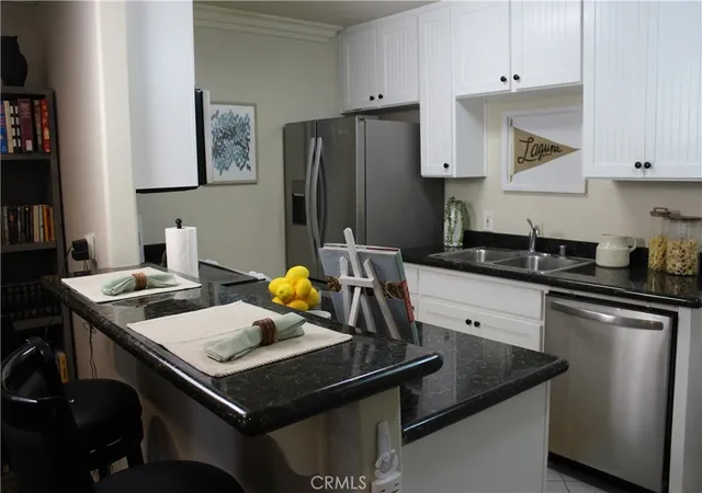 Photo 3 of Townhouse for sale at 1720 Newport Ave #5, Long Beach, CA 90804 | MLS# OC26134381 | Listing updated on 2026-09-19