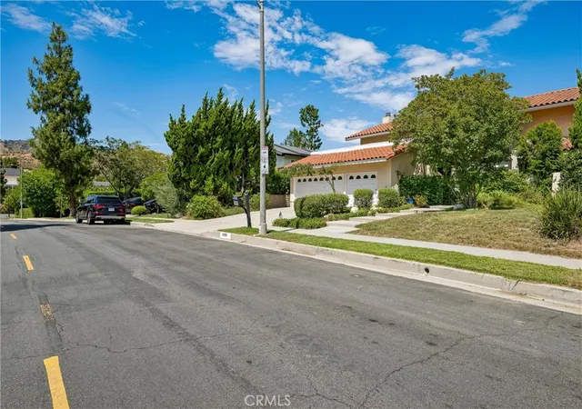 Photo 2 of Single family home for sale at 11856 Porter Valley Dr, Porter Ranch, CA 91326 | MLS# SR26171468 | Listing updated on 2026-09-15