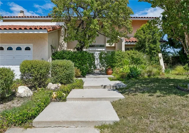 Photo 3 of Single family home for sale at 11856 Porter Valley Dr, Porter Ranch, CA 91326 | MLS# SR26171468 | Listing updated on 2026-09-15