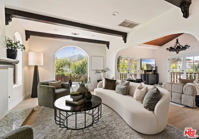 Photo 2 of Single family home for sale at 3249 Bennett Dr, Los Angeles, CA 90068 | MLS# 26870419 | Listing updated on 2026-09-15