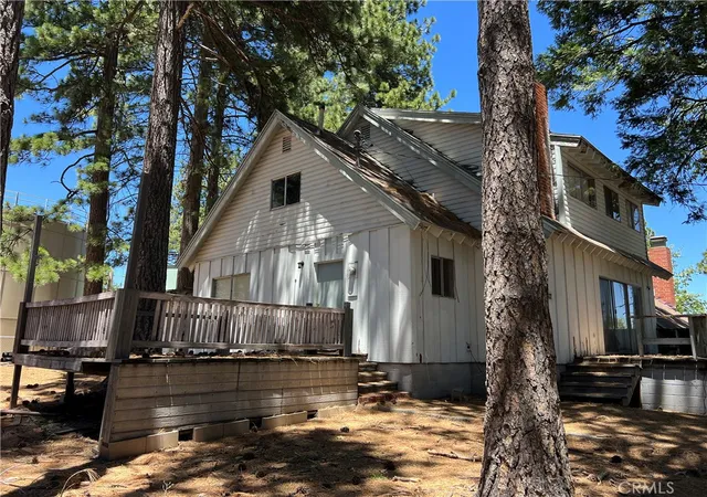 Photo 3 of Single family home for sale at 31096 Wild Oak, Running Springs, CA 92382 | MLS# IG26174284 | Listing updated on 2026-09-14