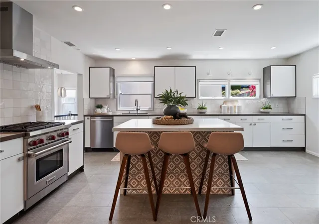 Photo 3 of Single family home for sale at 1662 Rotary, Los Angeles, CA 90026 | MLS# SB26174222 | Listing updated on 2026-09-14