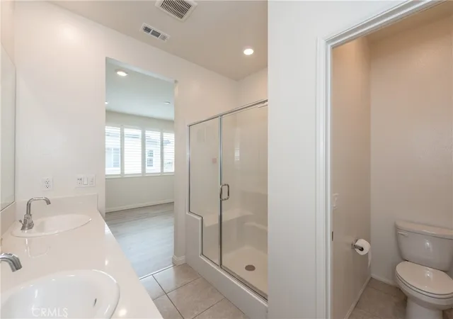 Listing Photo 2 - Condo for sale in building located at 711 Hudson Ln, West Covina, CA 91790