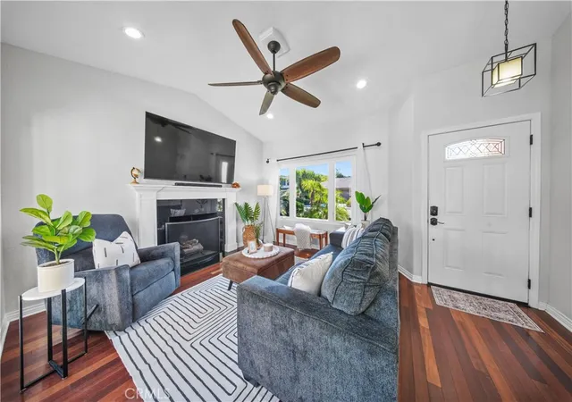 Photo 3 of Single family home for sale at 21 Calle Vaqueta, Rancho Santa Margarita, CA 92688 | MLS# OC26170519 | Listing updated on 2026-10-06