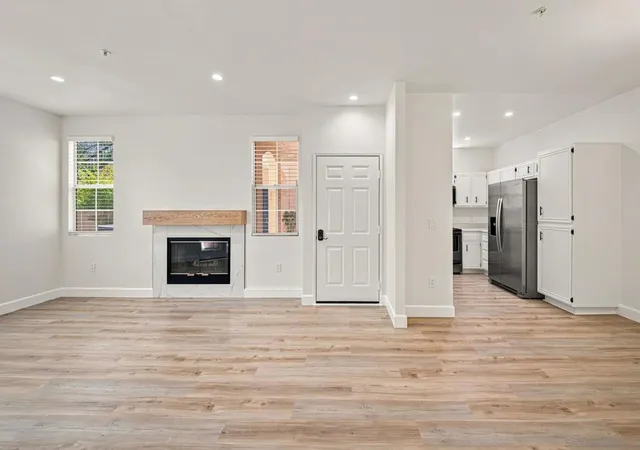 Photo 3 of Condo for sale at 18736 Caminito Cantilena #194, San Diego, CA 92128 | MLS# 260019584SD | Listing updated on 2026-09-19