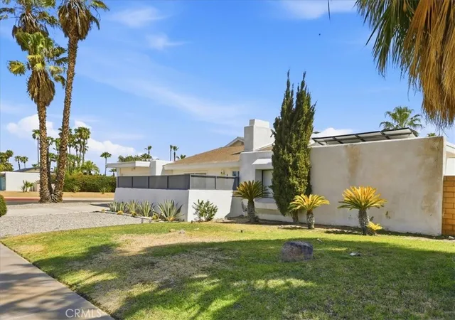 Photo 2 of Single family home for sale at 985 E El Cid, Palm Springs, CA 92262 | MLS# TR26175285 | Listing updated on 2026-09-15