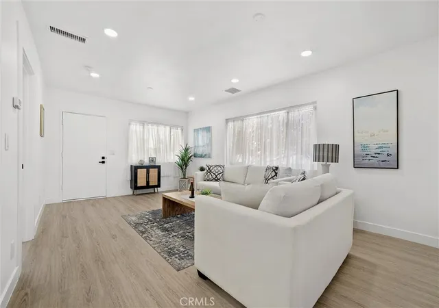 Photo 2 of Single family home for sale at 701 N Gaffey Pl, San Pedro, CA 90731 | MLS# PW26175241 | Listing updated on 2026-09-14