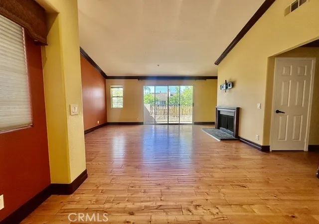 Listing Photo 4 - Condo for sale in building located at 2315 Dunes, Tustin, CA 92782